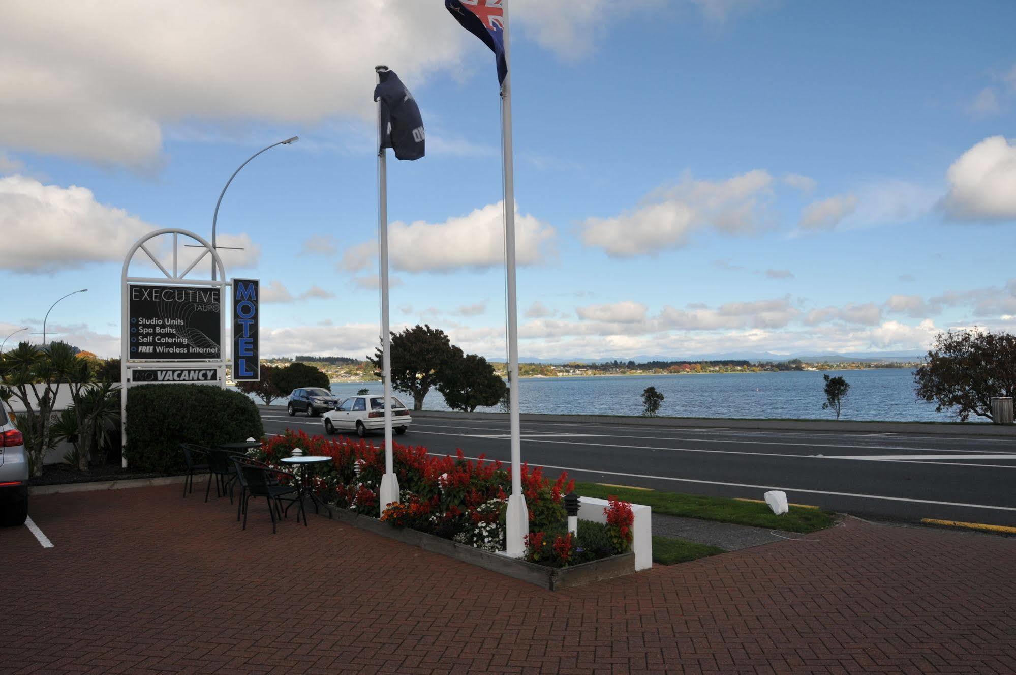 Lakeside Taupo Motel Zewnętrze zdjęcie